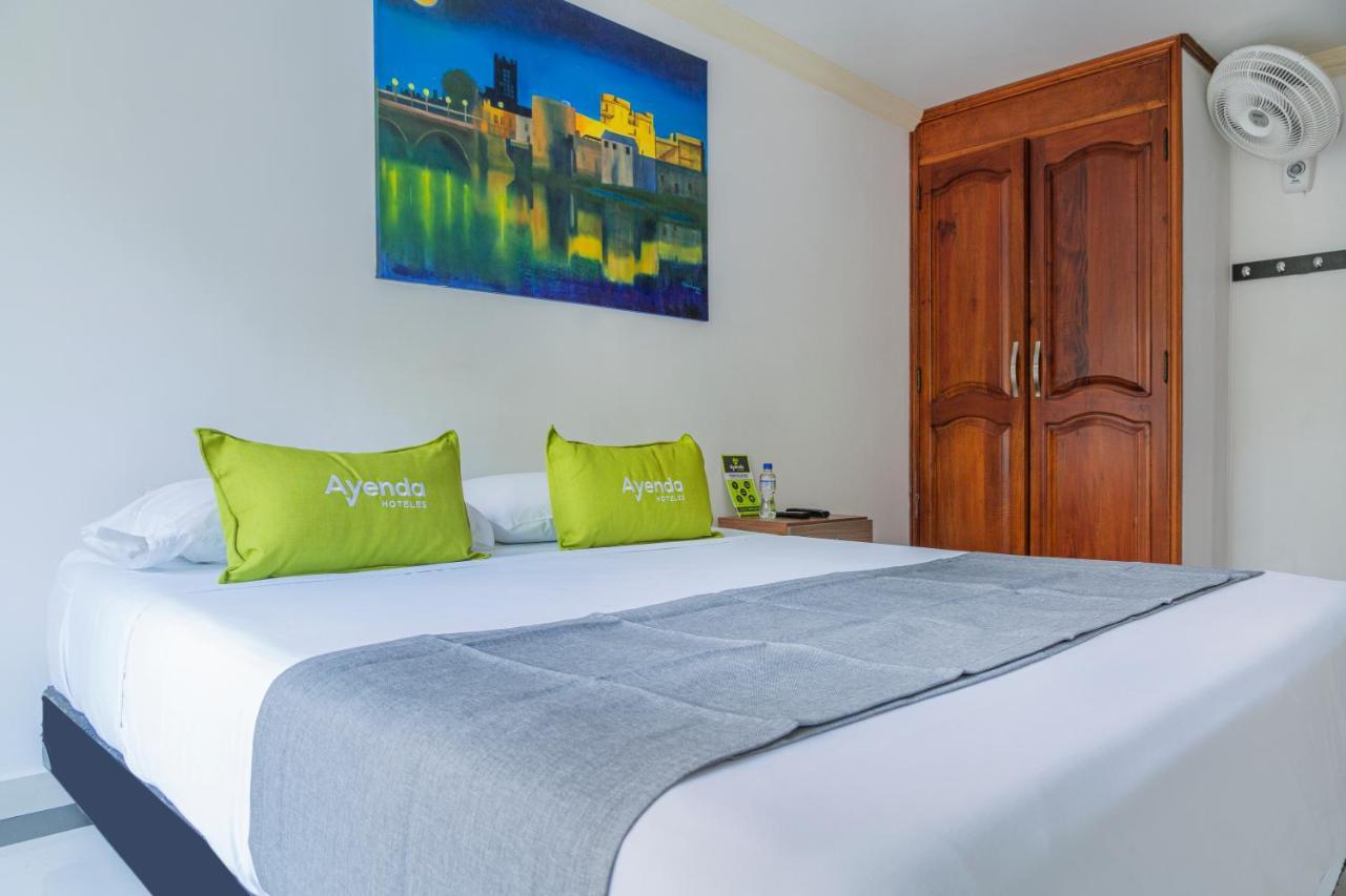 Hotel Boutique Laureles Home - Ayenda 1258 (Adults Only) Medellín Exteriér fotografie