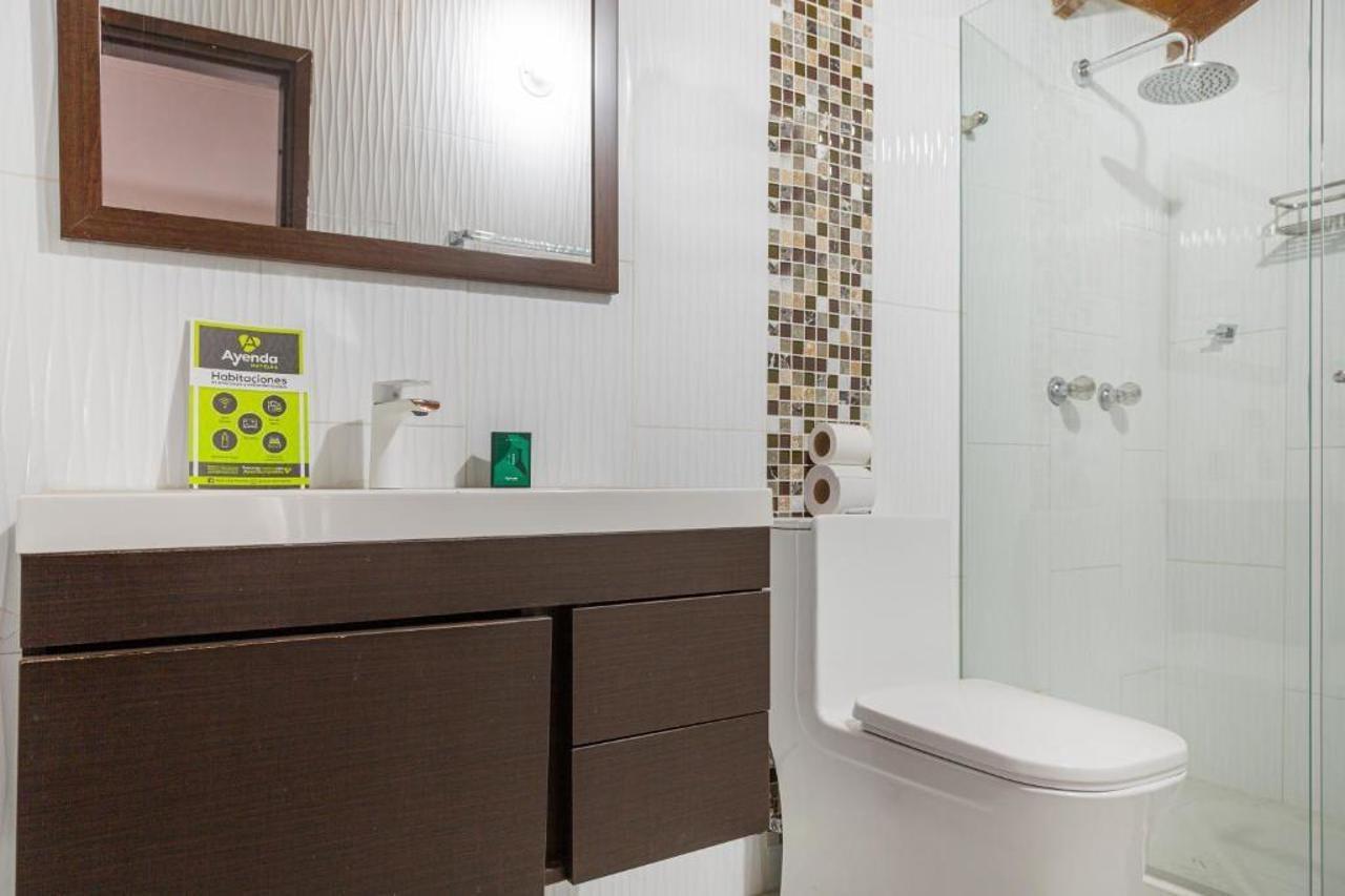 Hotel Boutique Laureles Home - Ayenda 1258 (Adults Only) Medellín Exteriér fotografie
